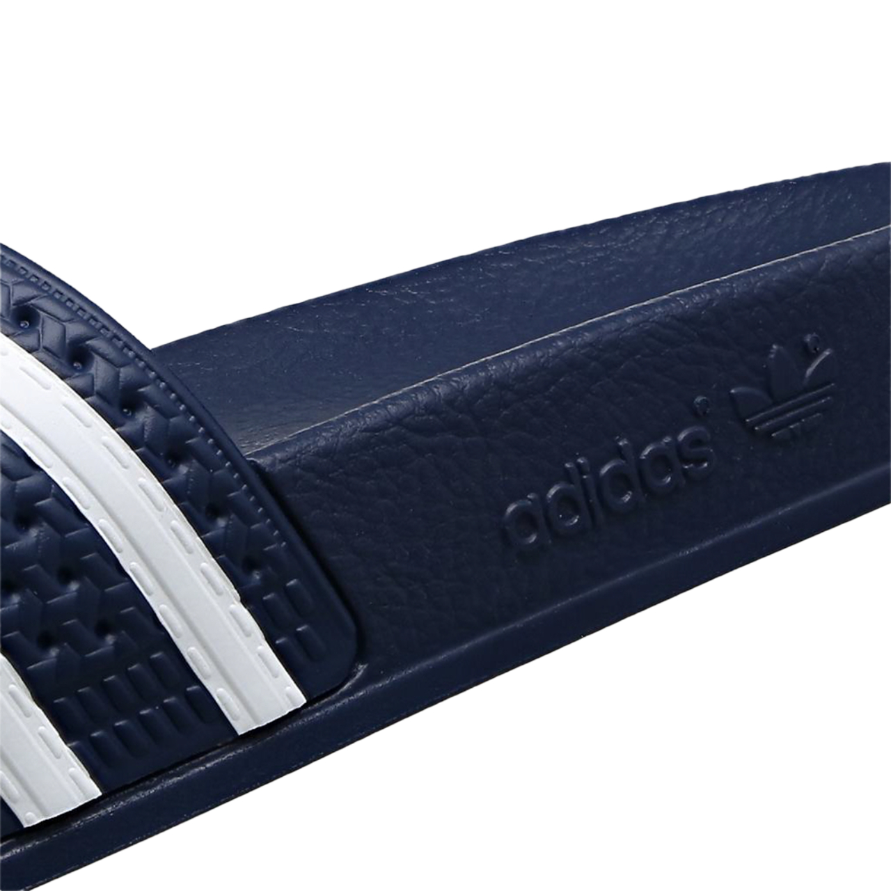 adidas Adilette Afbeelding 7 van 7. Tik om de fotogalerij te openen..