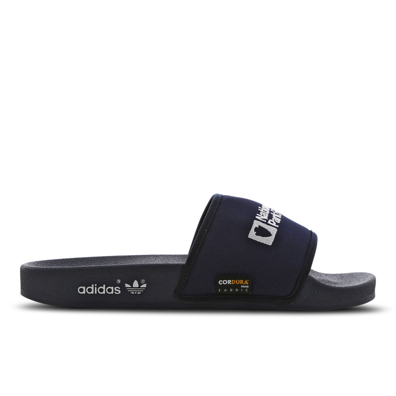 adidas Adilette Afbeelding 1 van 6. Tik om de fotogalerij te openen..