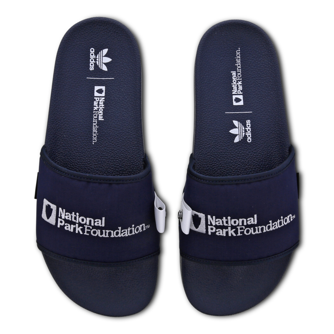 adidas Adilette Afbeelding 5 van 6. Tik om de fotogalerij te openen..