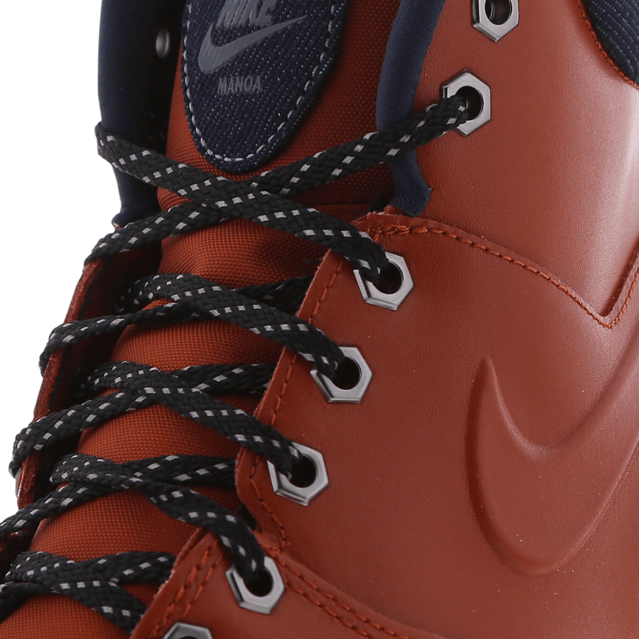 Nike Manoa Image 7 of 7. Tap to open photo gallery.