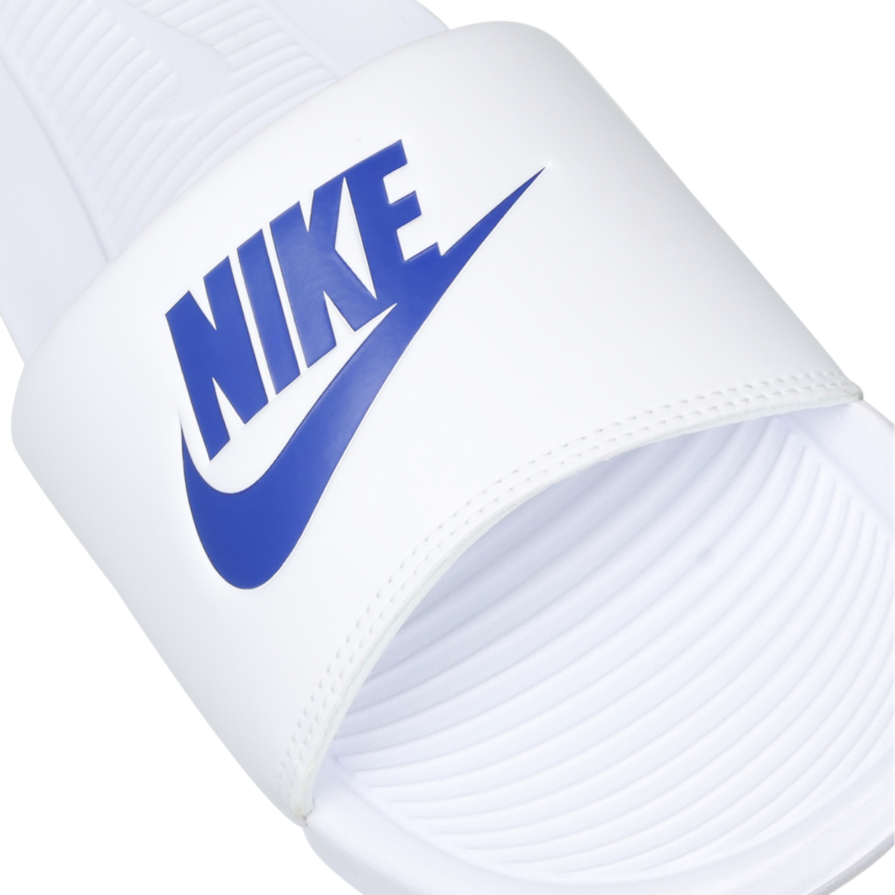 Nike Victori One Afbeelding 8 van 8. Tik om de fotogalerij te openen..