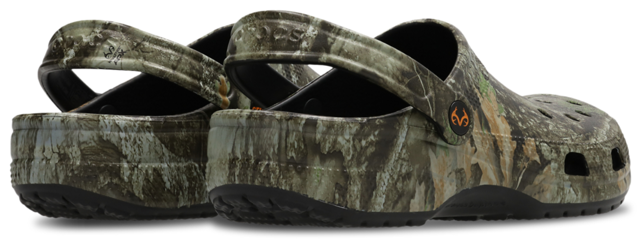 Crocs Realtree Apx Classic Clog Image 3 of 8. Tap to open photo gallery.