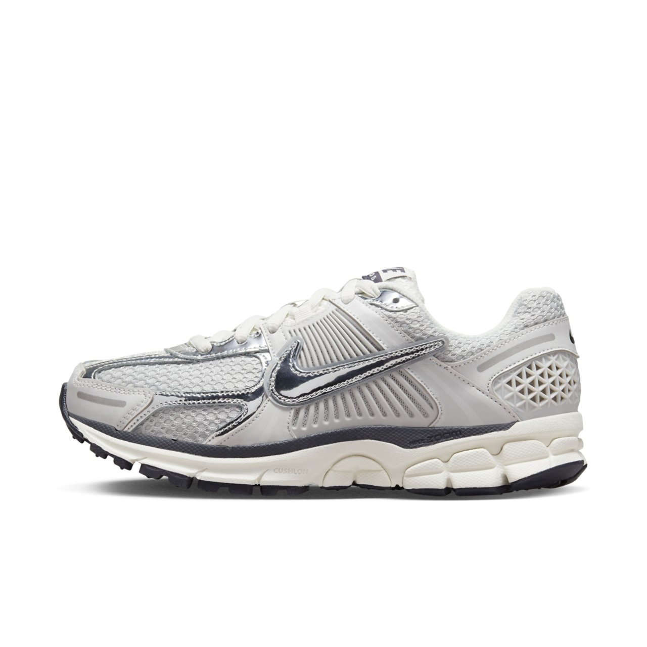 Nike Zoom Vomero 5 Image 3 of 6. Tap to open photo gallery.