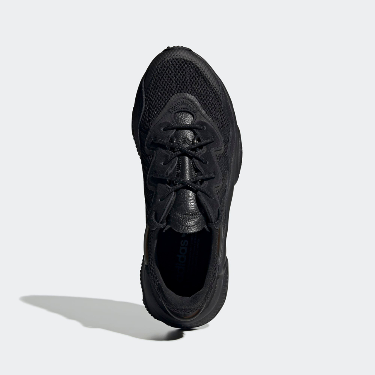 adidas Ozweego Imagen 5 de 6. Toque para abrir la galería de fotos.