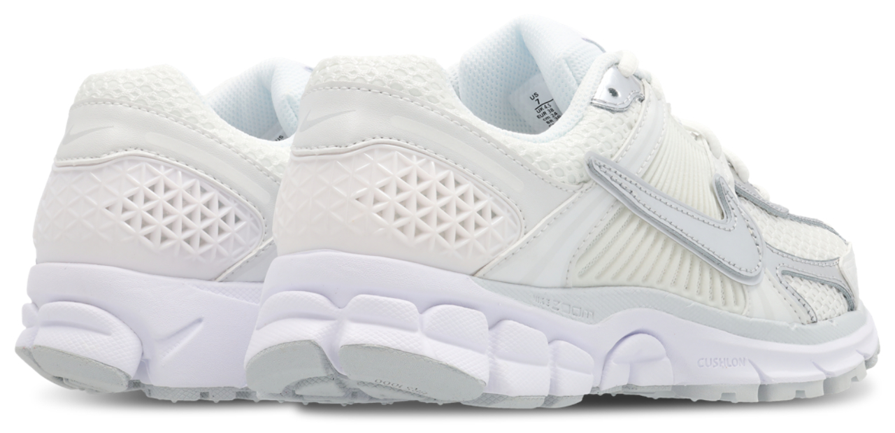 Nike Zoom Vomero 5 Image 3 of 7. Tap to open photo gallery.