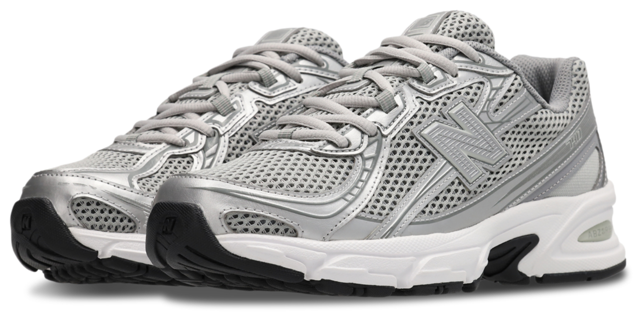 New Balance 740 Afbeelding 2 van 7. Tik om de fotogalerij te openen..