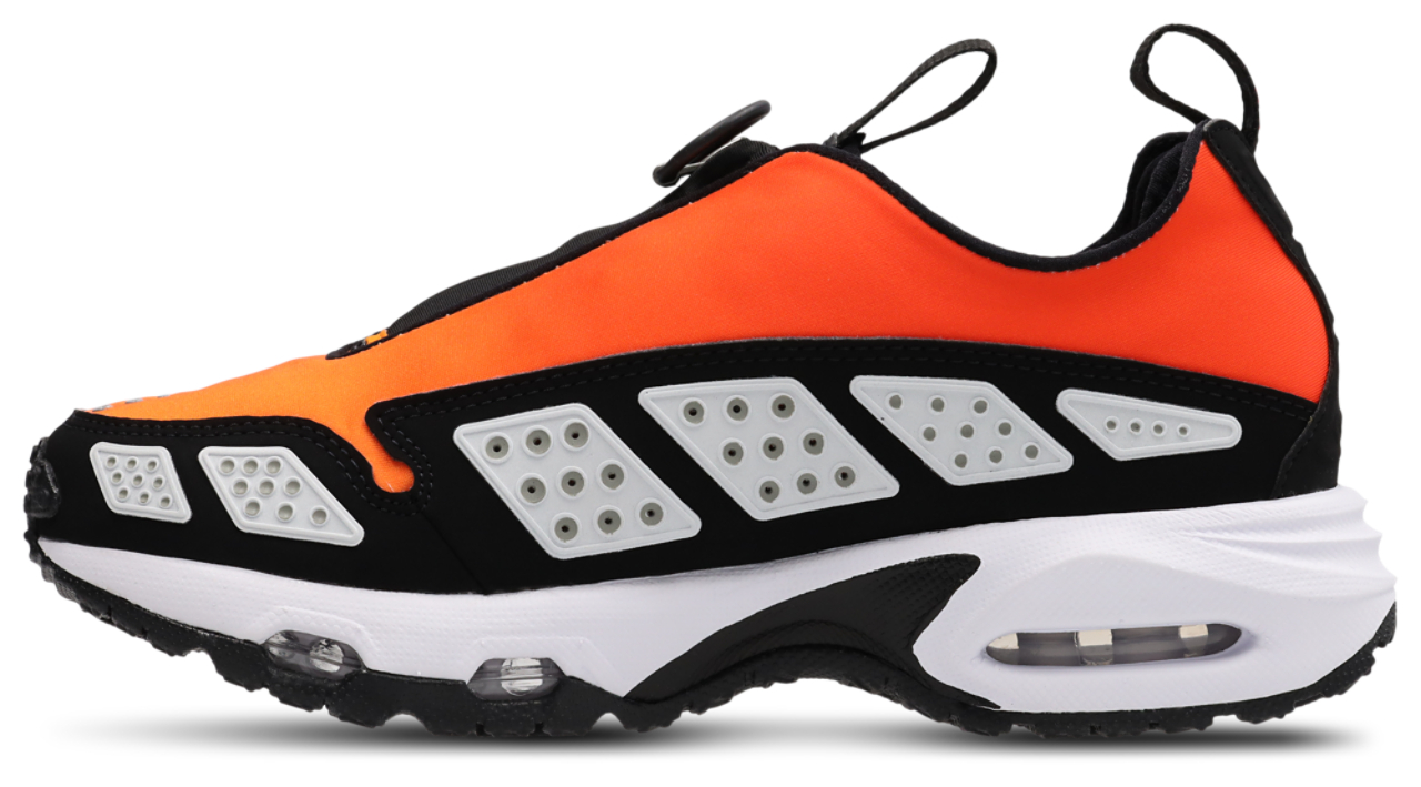 Nike Air Max SNDR Image 6 of 9. Tap to open photo gallery.