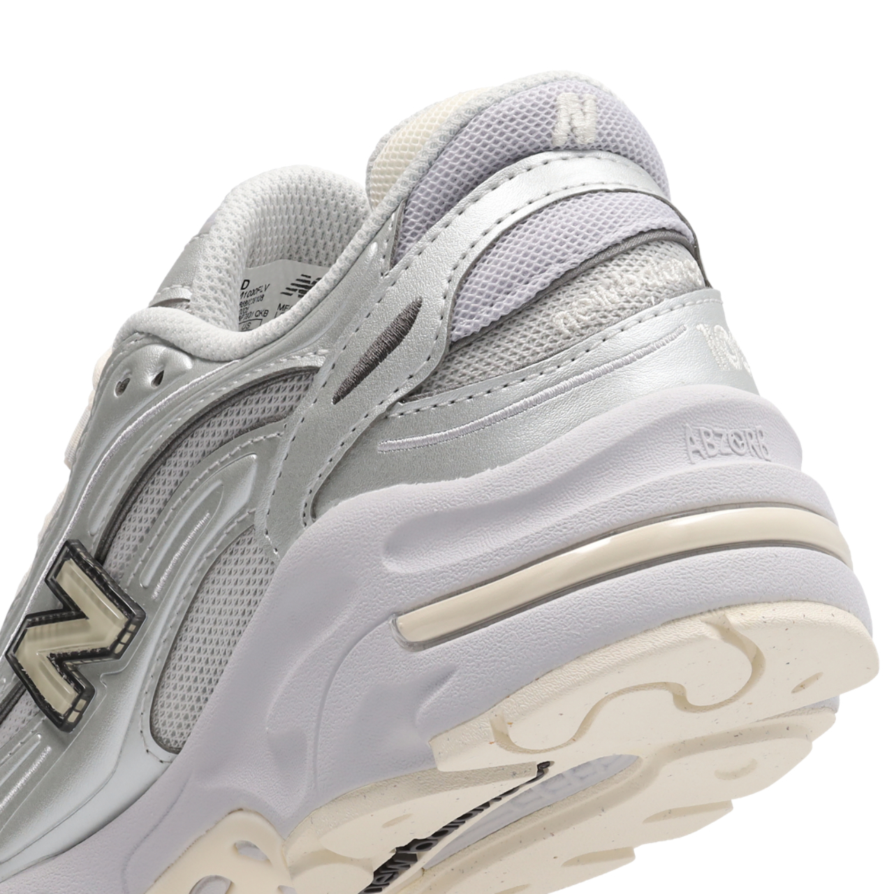 New Balance M1000 Imagen 7 de 7. Toque para abrir la galería de fotos.