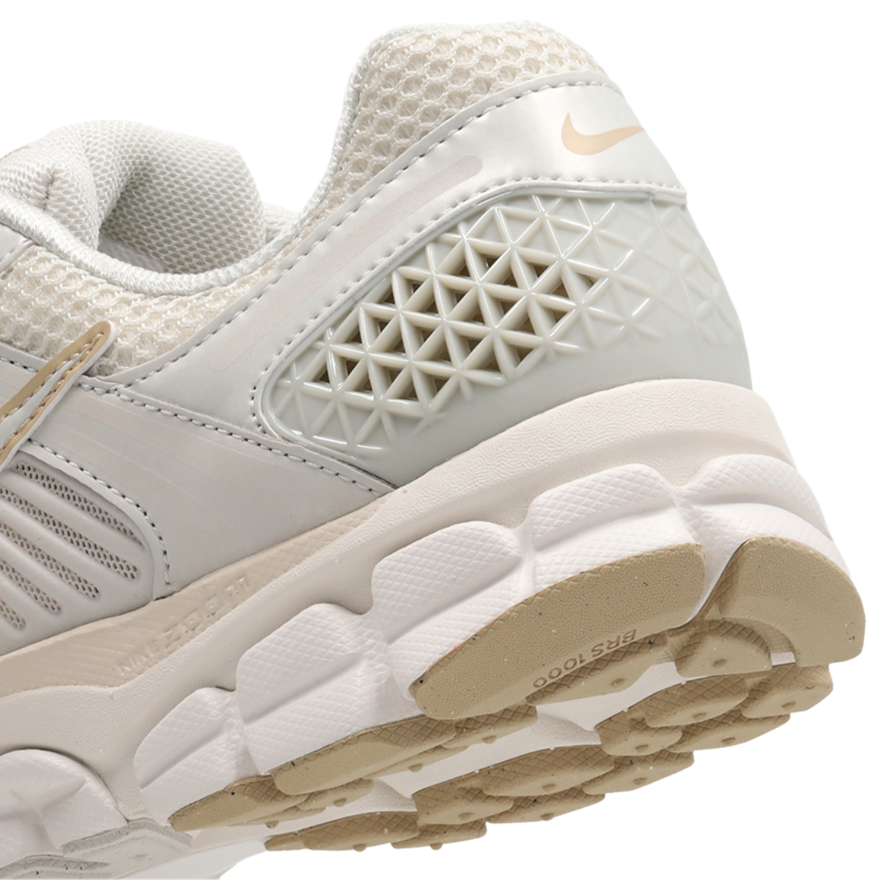 Nike Zoom Vomero 5 Image 7 of 8. Tap to open photo gallery.