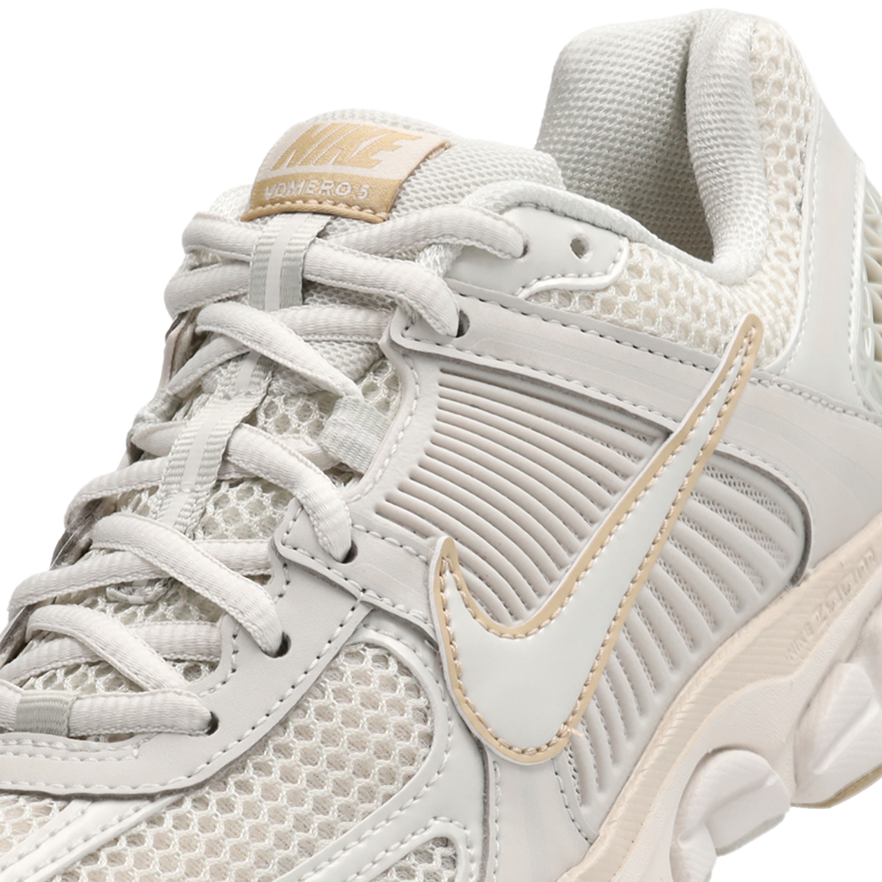 Nike Zoom Vomero 5 Image 8 of 8. Tap to open photo gallery.