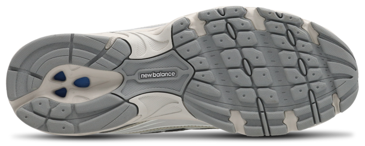 New Balance 740 Image 6 of 7. Tap to open photo gallery.