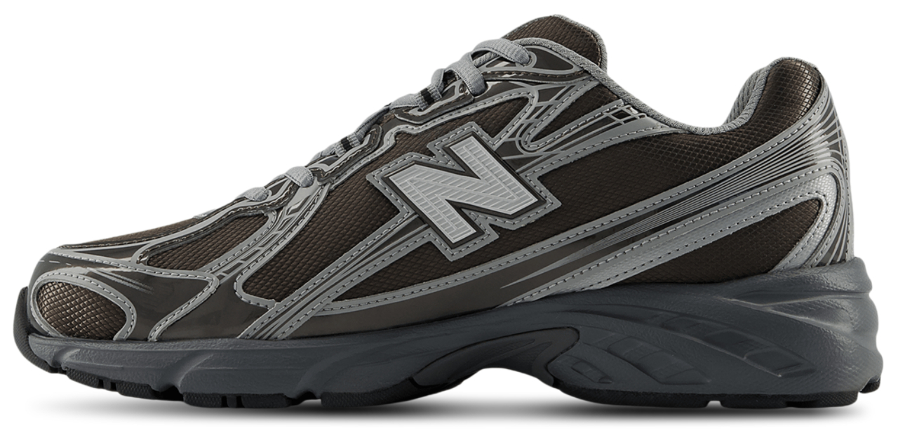 New Balance 740 Image 4 sur 6. Appuyez pour ouvrir la galerie de photos.