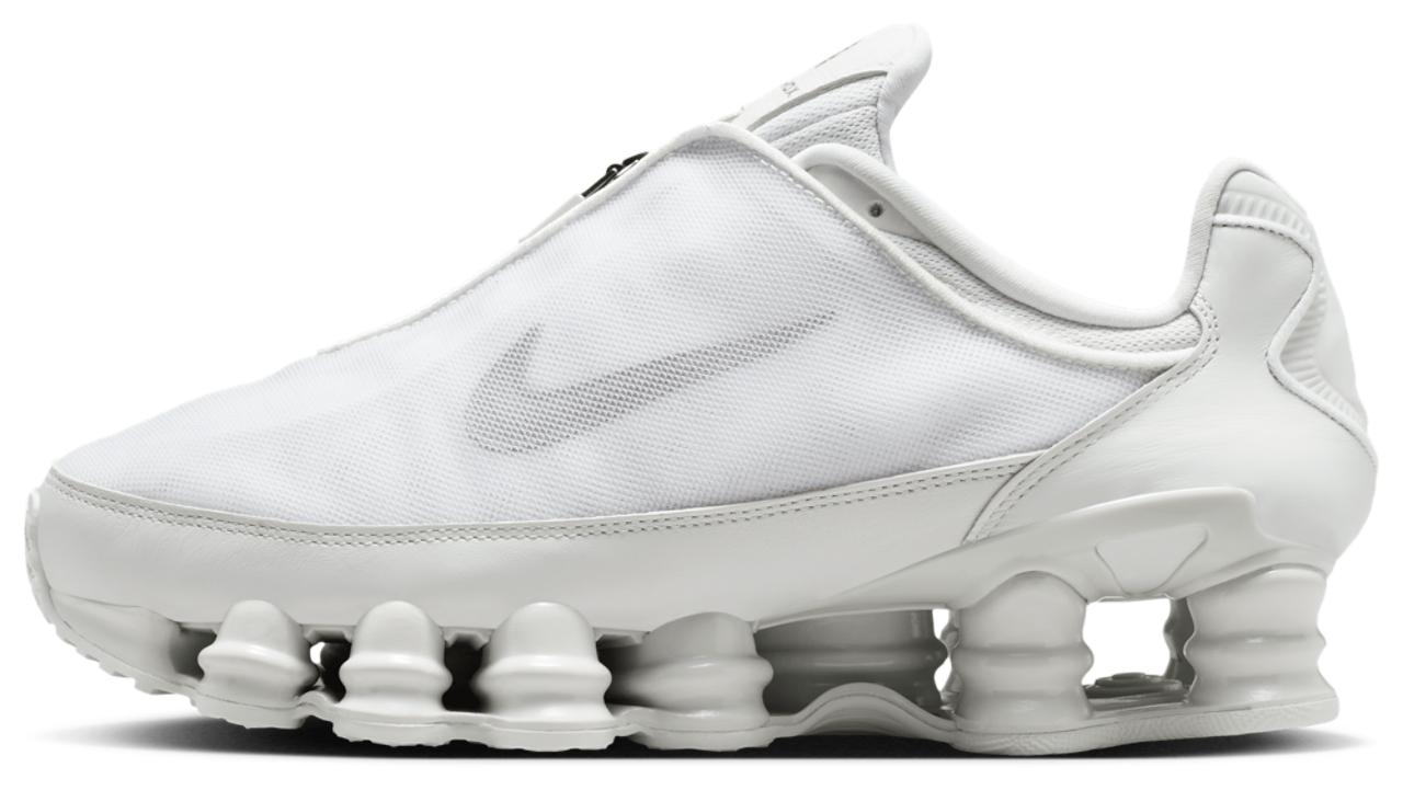 Nike Shox Shroud Image 3 sur 6. Appuyez pour ouvrir la galerie de photos.