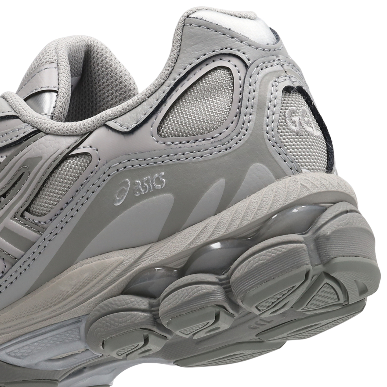 Asics GEL-NYC Bild 7 von 8. Antippen, um die Fotogalerie zu öffnen.