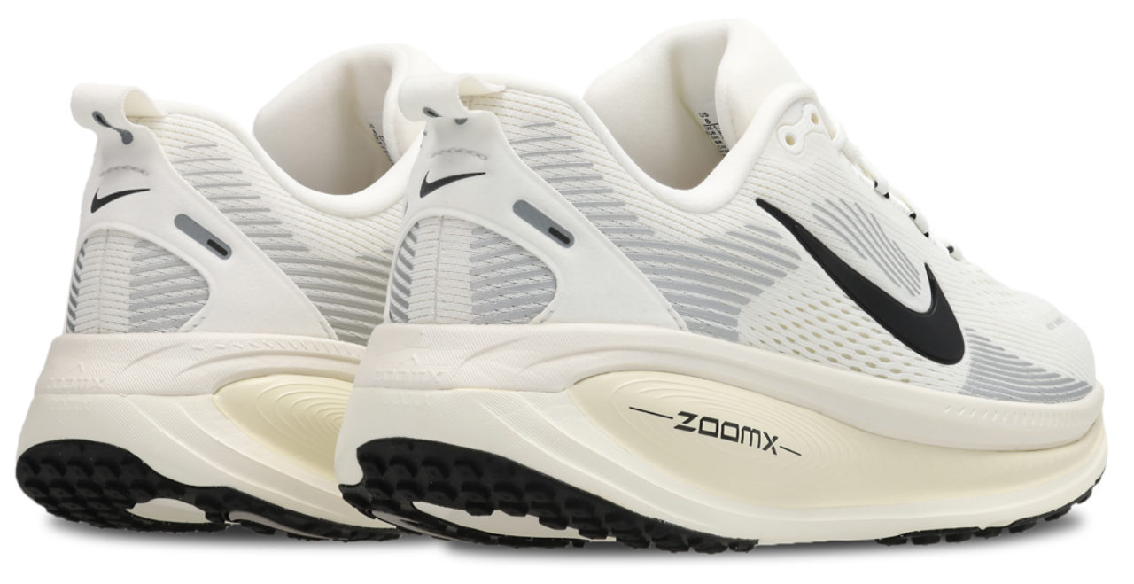 Nike Zoom Vomero 18 Image 3 of 8. Tap to open photo gallery.