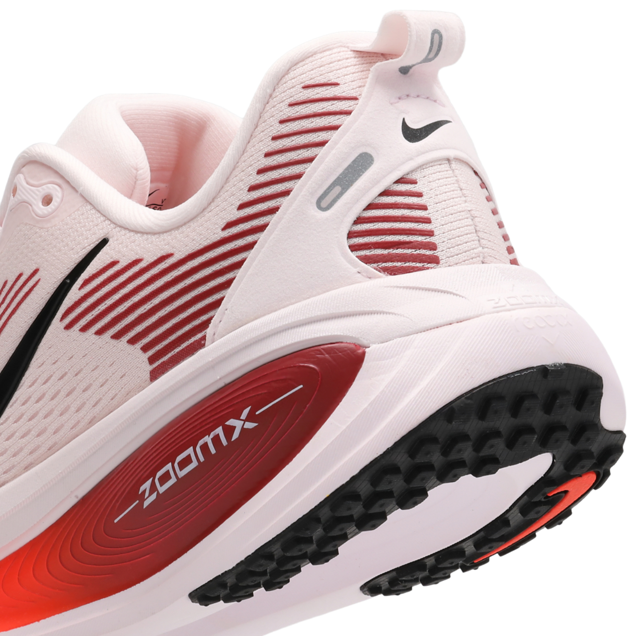 Nike Zoom Vomero 18 Image 7 of 7. Tap to open photo gallery.