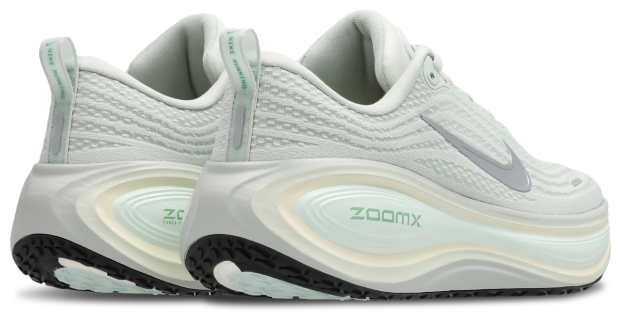 Nike Zoom Vomero Plus Image 3 of 7. Tap to open photo gallery.