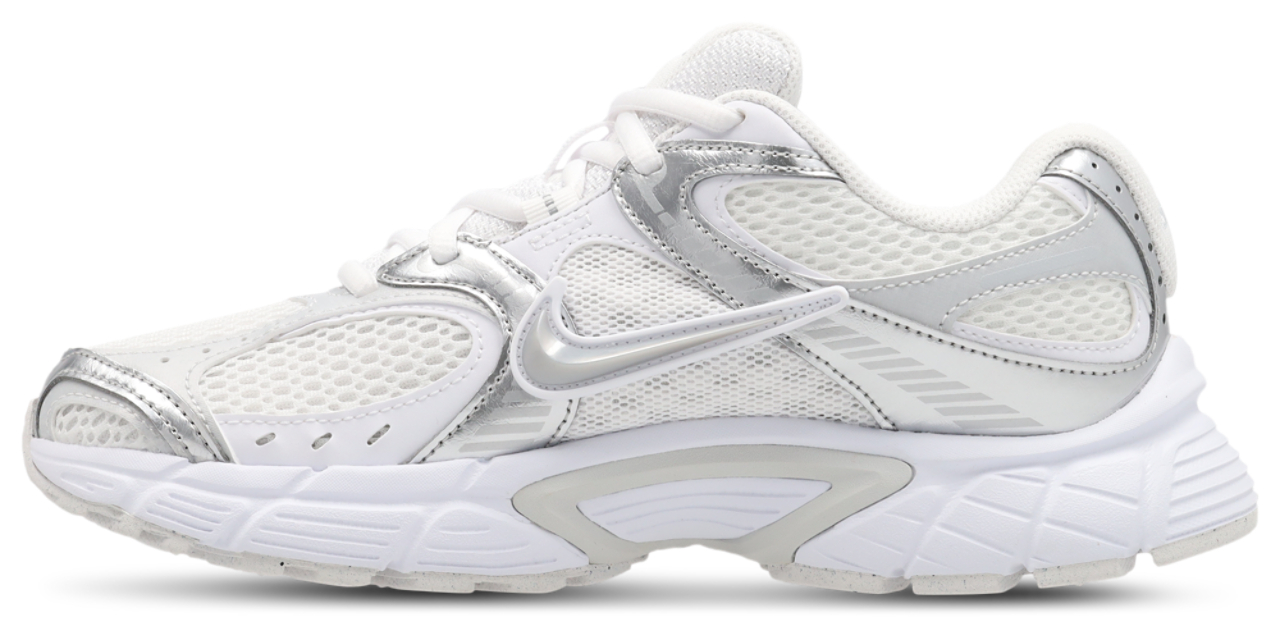 Nike V5 Rnr Image 4 of 8. Tap to open photo gallery.
