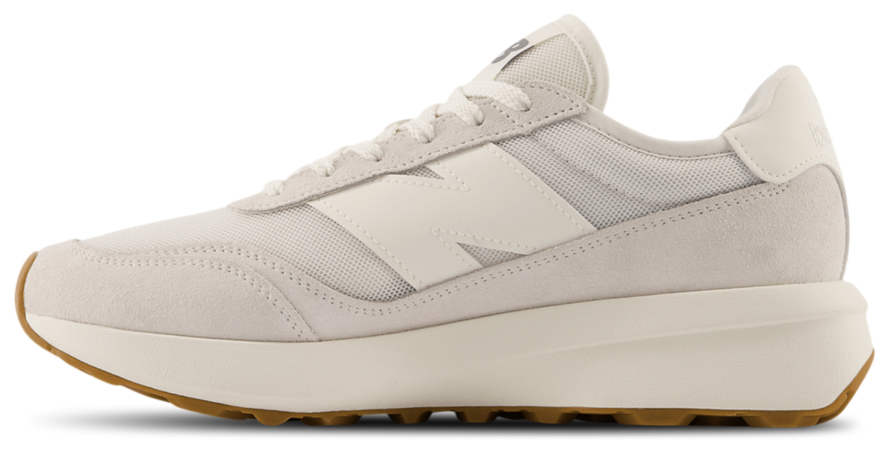 New Balance 370 Image 2 of 4. Tap to open photo gallery.