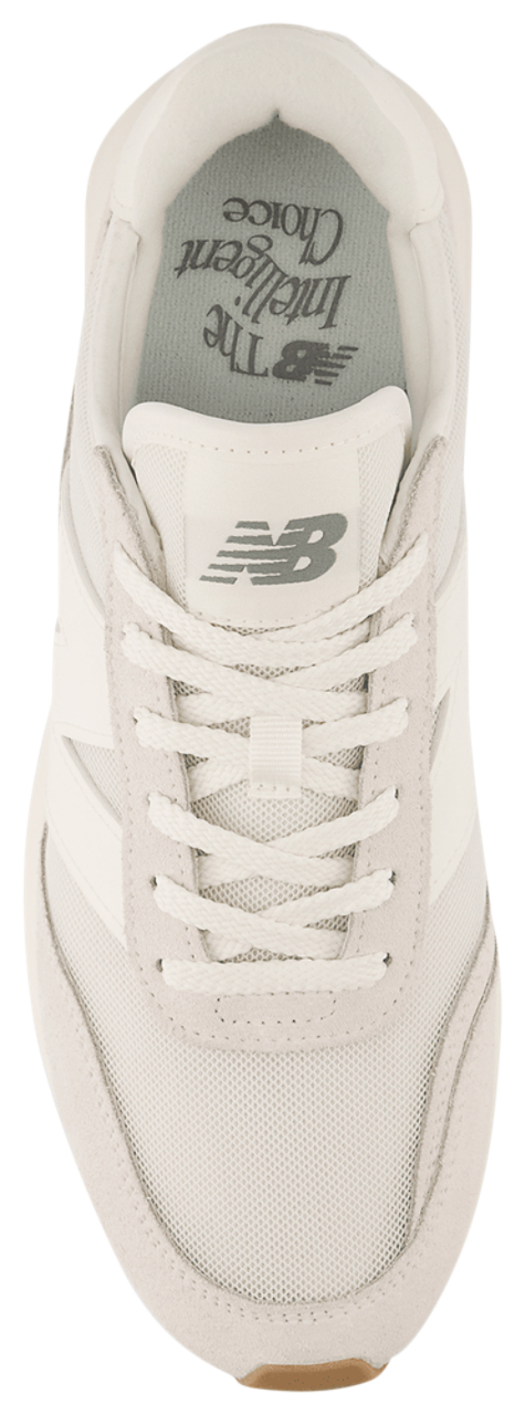 New Balance 370 Image 3 of 4. Tap to open photo gallery.