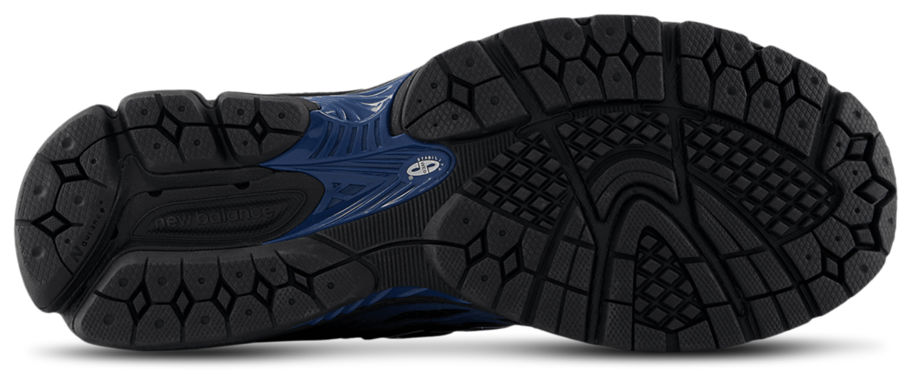 New Balance 1906W Image 6 of 6. Tap to open photo gallery.