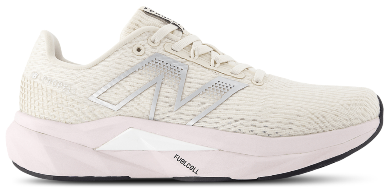 New Balance Fuelcell Propelv5 Image 1 sur 5. Appuyez pour ouvrir la galerie de photos.