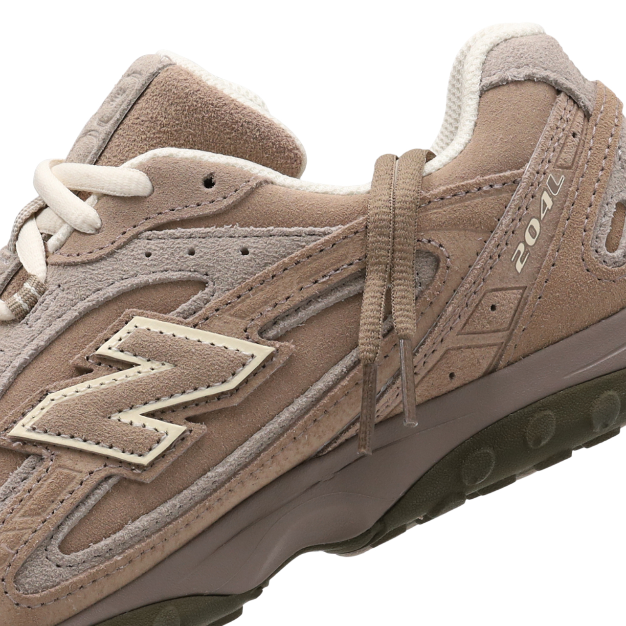 New Balance 204L Immagine 8 di 8. Tocca per aprire la galleria fotografica.