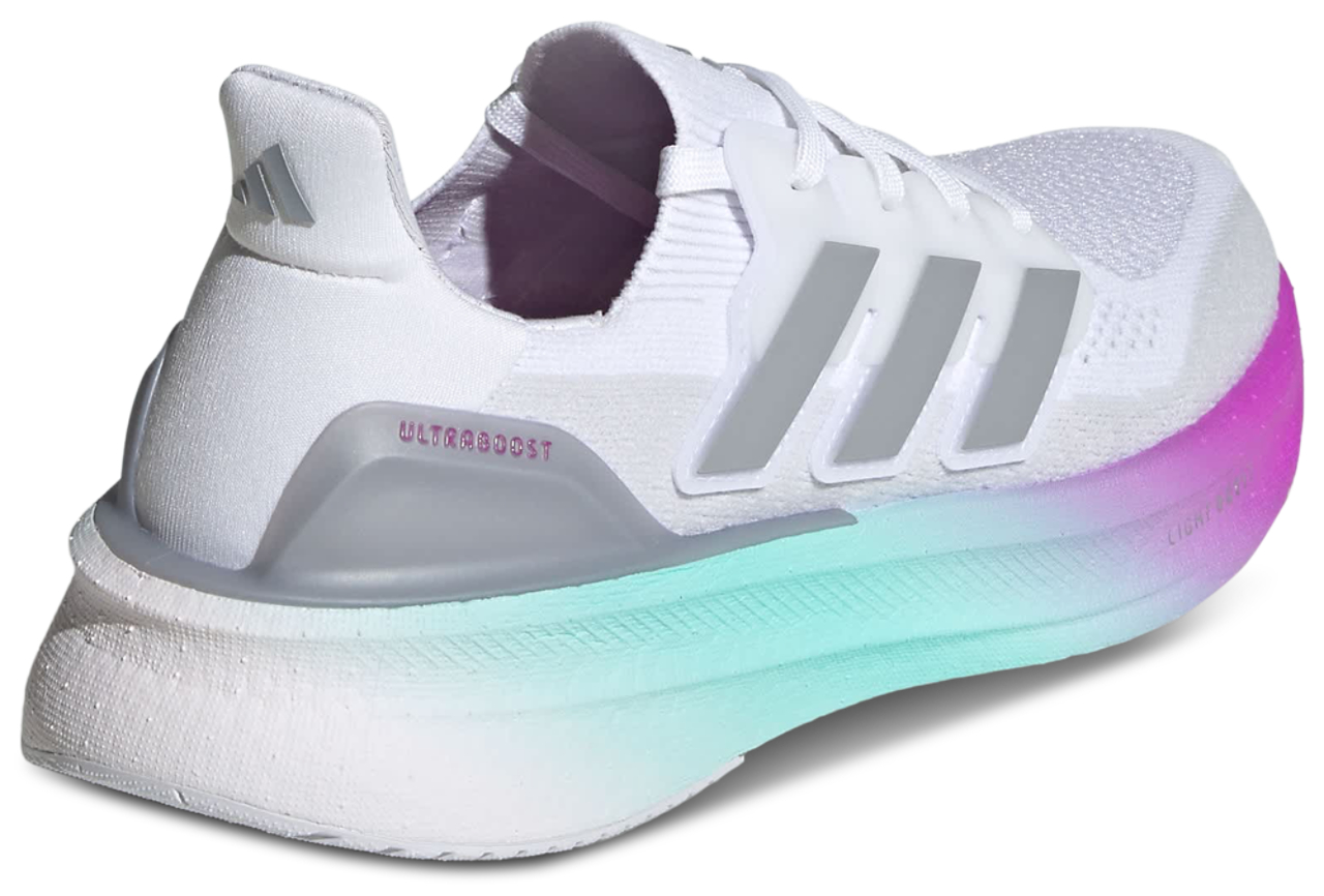 adidas Ultraboost 5 Image 3 sur 6. Appuyez pour ouvrir la galerie de photos.
