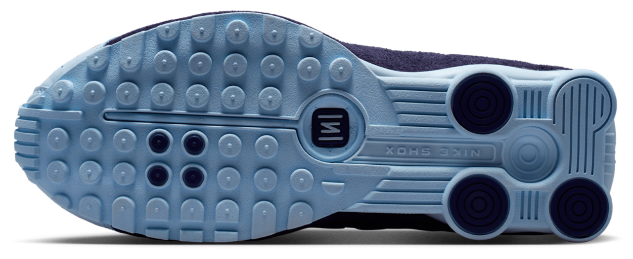 Nike Shox R4 Image 5 of 6. Tap to open photo gallery.
