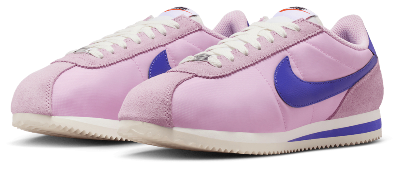 Nike Cortez Textile Image 2 sur 6. Appuyez pour ouvrir la galerie de photos.