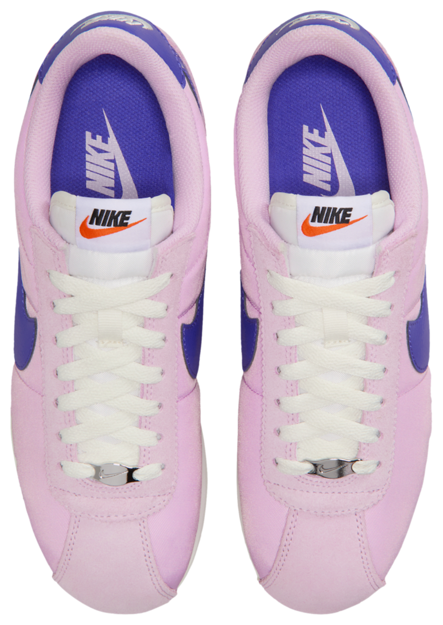 Nike Cortez Textile Image 4 sur 6. Appuyez pour ouvrir la galerie de photos.