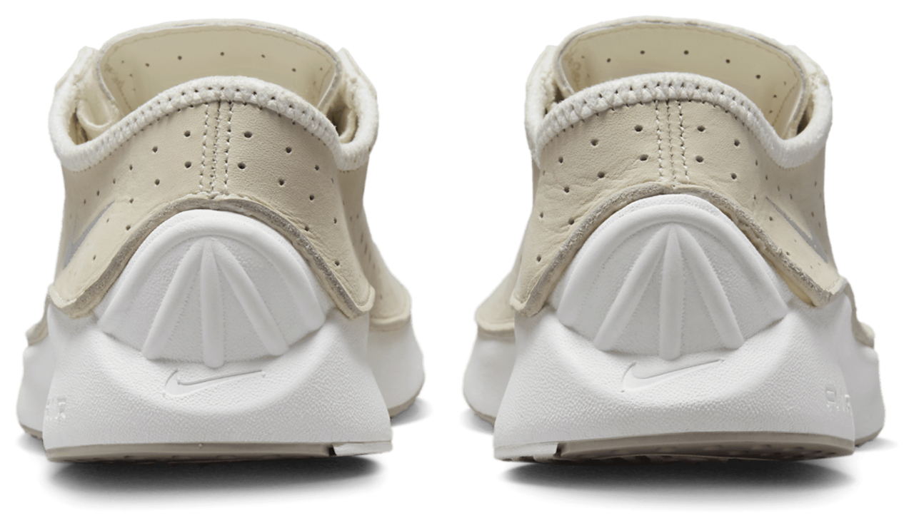 Nike Air Superfly Image 6 of 6. Tap to open photo gallery.