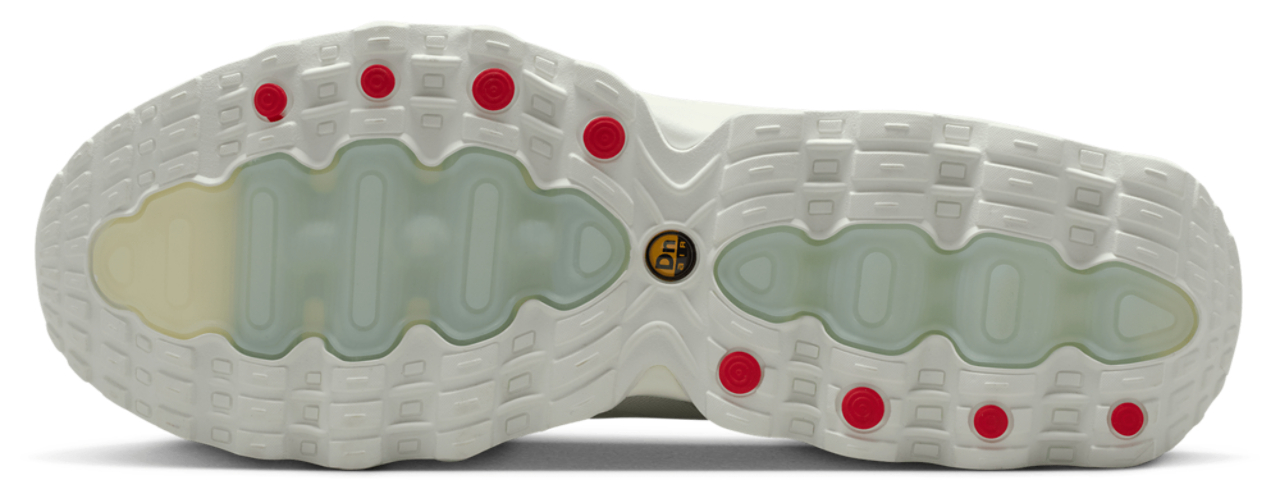 Nike Air Max DN8 Image 5 of 6. Tap to open photo gallery.