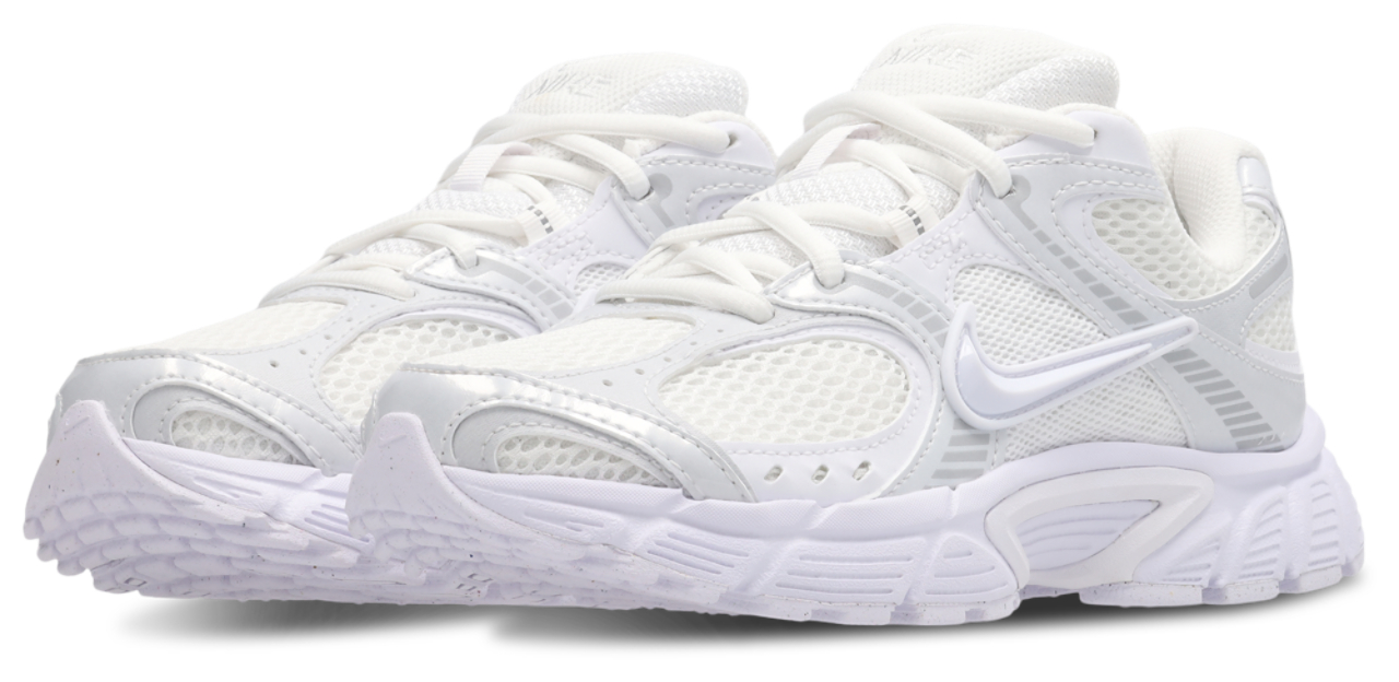 Nike V5 Rnr Image 2 of 7. Tap to open photo gallery.