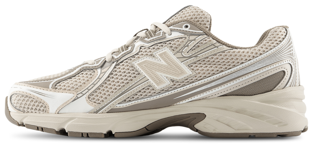 New Balance 740 Image 3 sur 5. Appuyez pour ouvrir la galerie de photos.