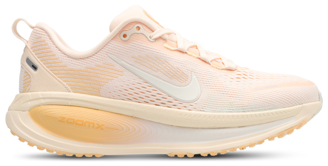 Nike Zoom Vomero 18 Image 1 of 7. Tap to open photo gallery.