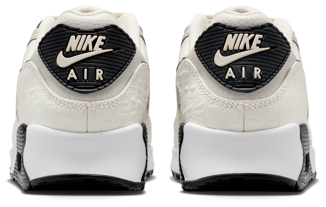 Nike Air Max 90 Image 6 of 6. Tap to open photo gallery.
