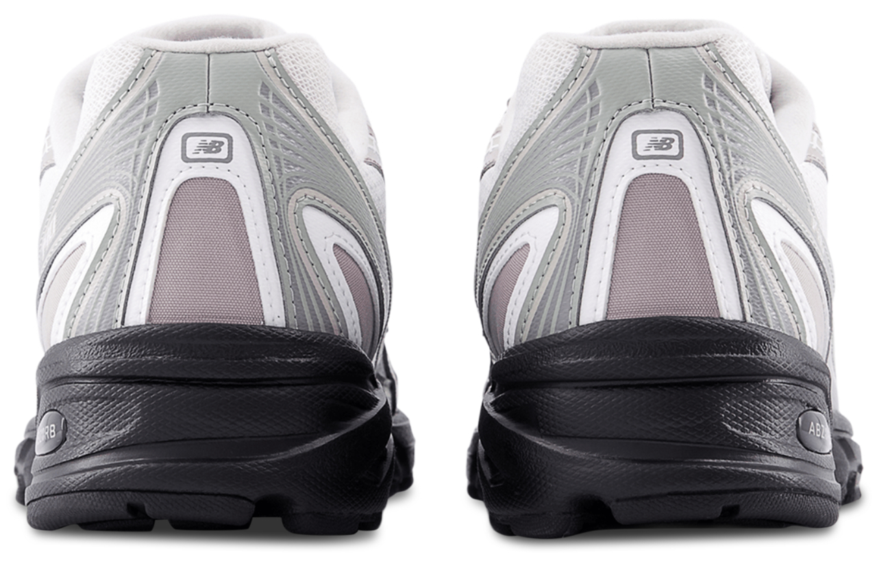 New Balance 740 Immagine 3 di 6. Tocca per aprire la galleria fotografica.
