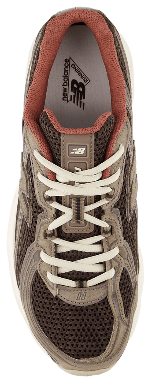 New Balance 740 Image 3 sur 4. Appuyez pour ouvrir la galerie de photos.