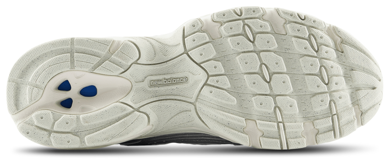 New Balance 530 Image 6 of 6. Tap to open photo gallery.