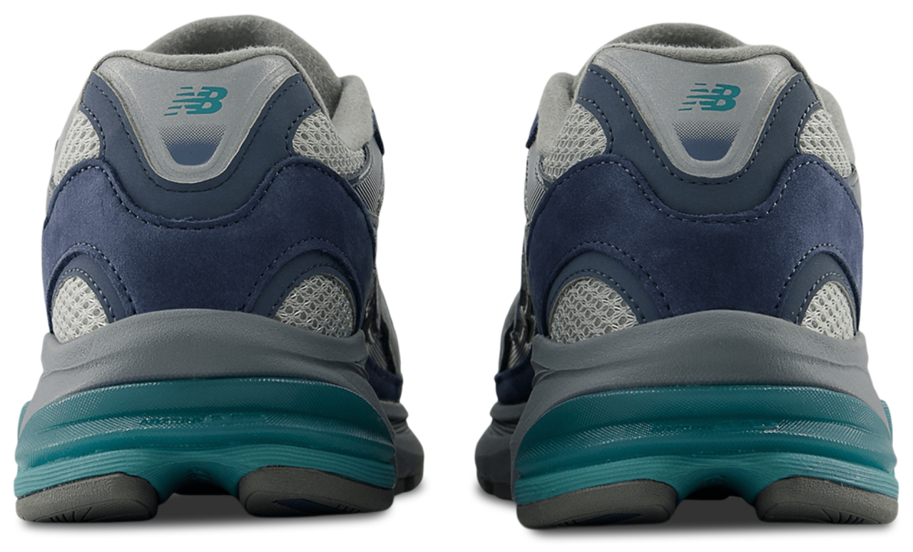 New Balance 2010 Image 4 of 6. Tap to open photo gallery.