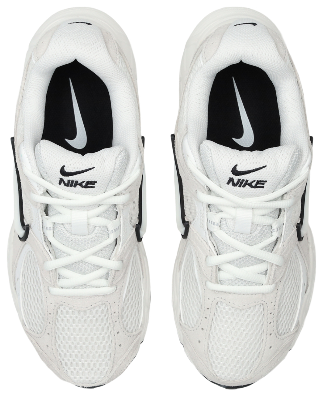 Nike V5 Rnr Image 5 of 7. Tap to open photo gallery.