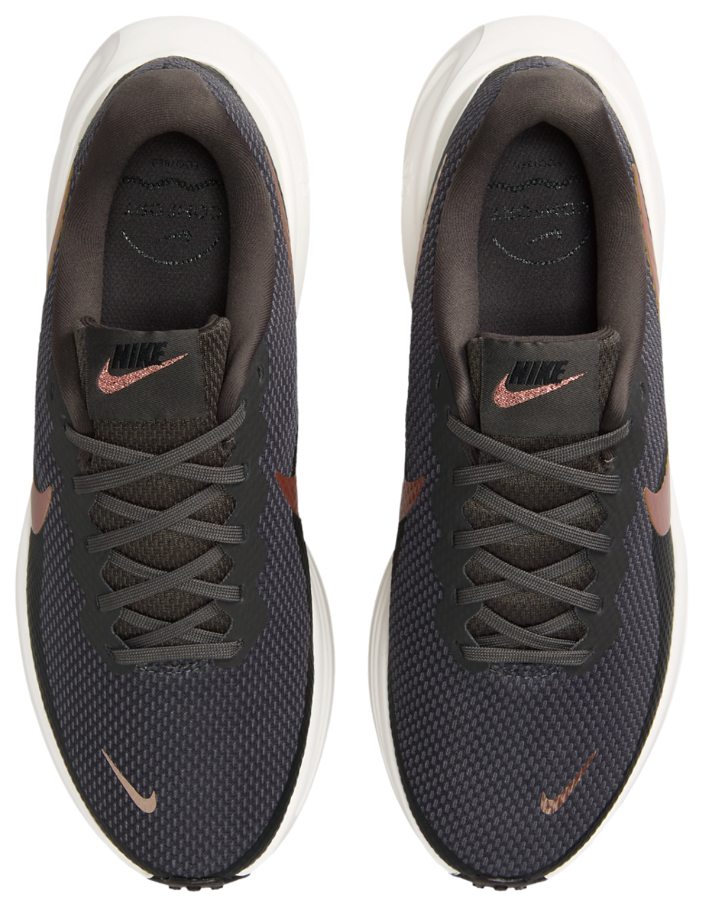 Nike Revolution 8 Image 4 of 6. Tap to open photo gallery.