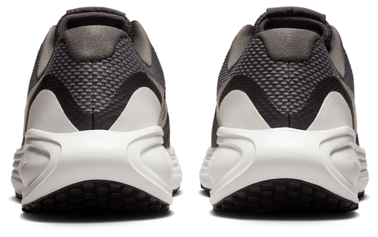 Nike Revolution 8 Image 6 of 6. Tap to open photo gallery.