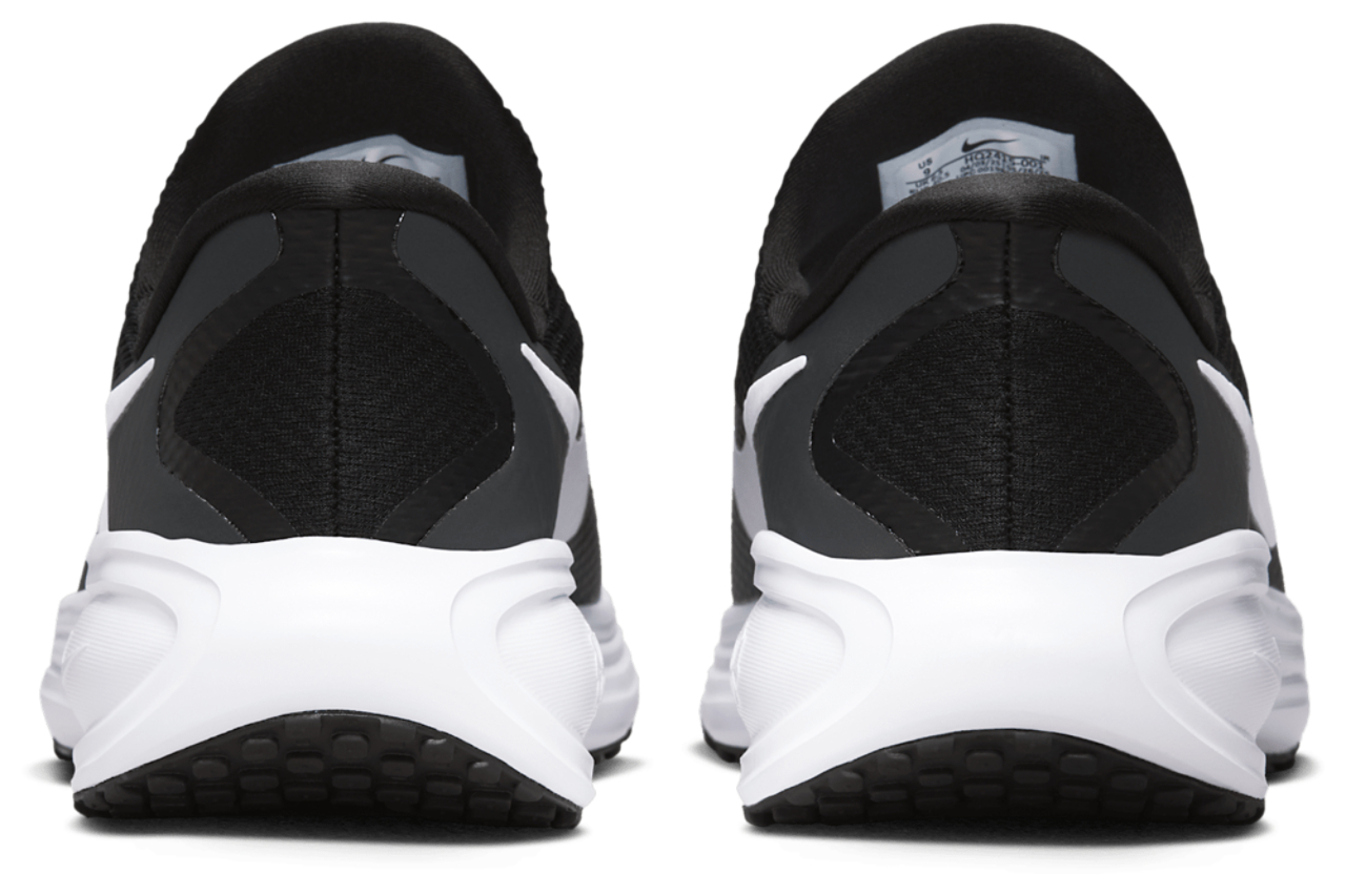 Nike Revolution 8 Easyon Afbeelding 6 van 6. Tik om de fotogalerij te openen..