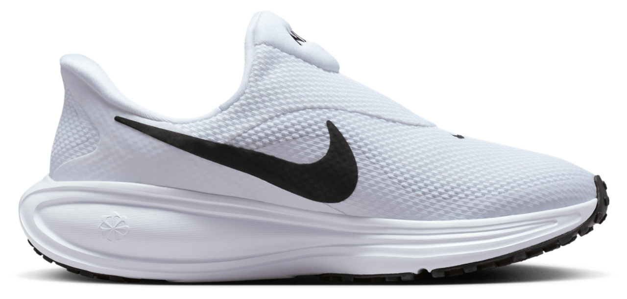 Nike Revolution 8 Easyon Imagen 1 de 6. Toque para abrir la galería de fotos.