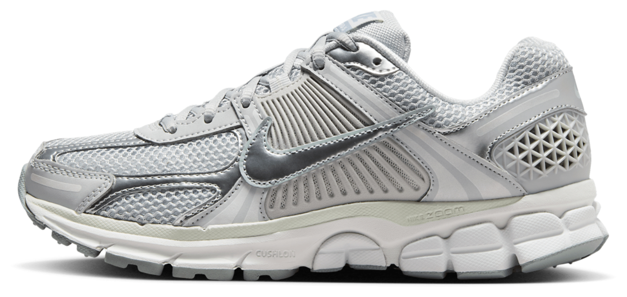Nike Zoom Vomero 5 Image 3 of 6. Tap to open photo gallery.
