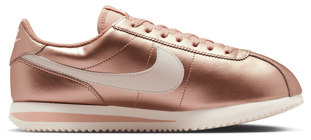 Nike Cortez Image 1 sur 6. Appuyez pour ouvrir la galerie de photos.