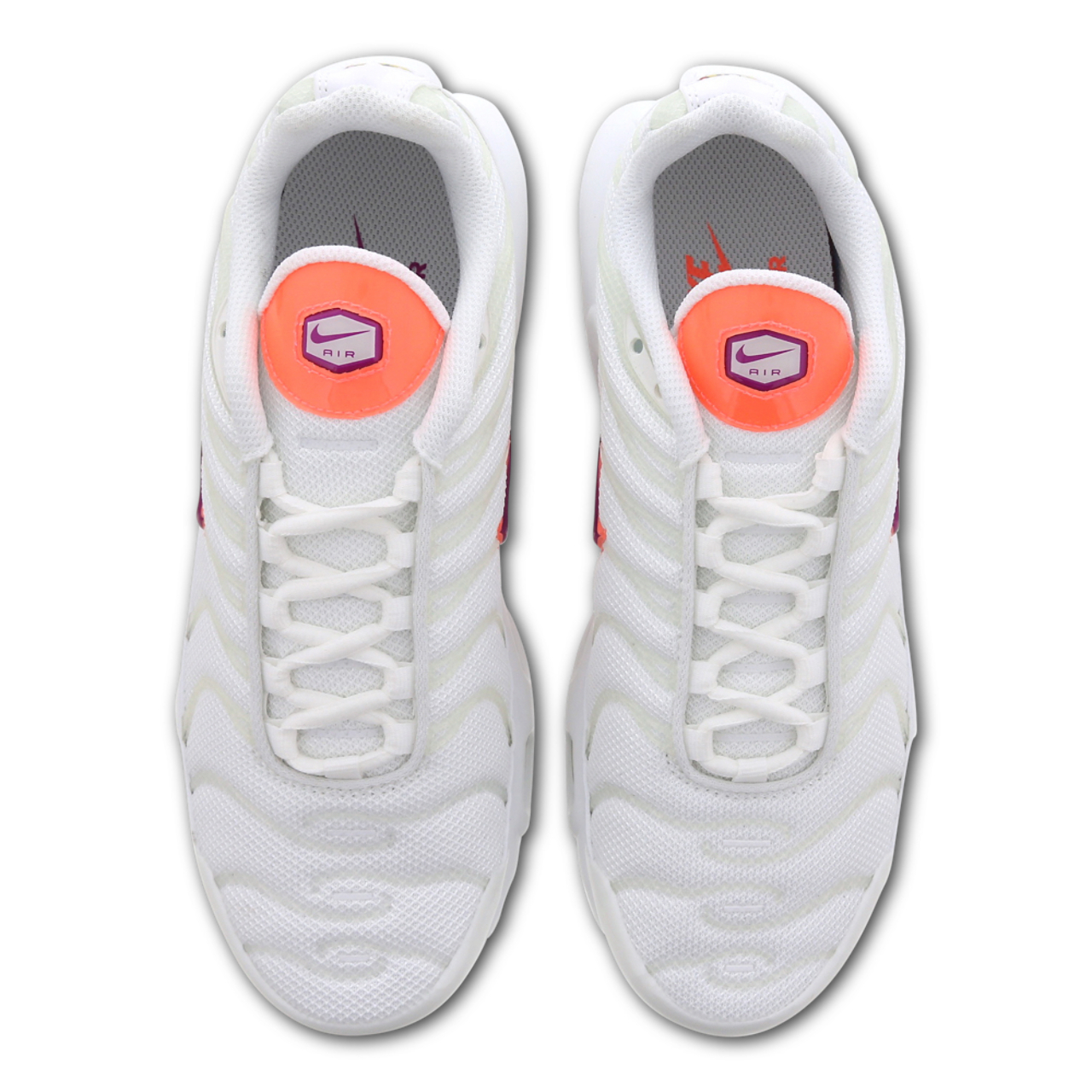 Nike Tuned 1 Essential Image 5 of 6. Tap to open photo gallery.