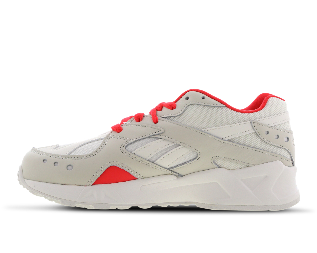 Reebok X Gigi Hadid Aztrek Imagen 4 de 6. Toque para abrir la galería de fotos.
